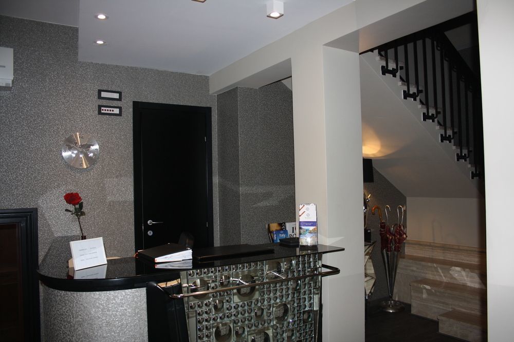Bed and Breakfast Town House Fontana Di Trevi Rzym Zewnętrze zdjęcie