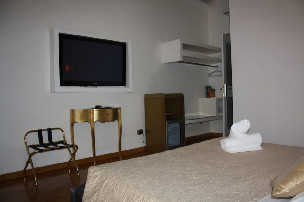 Bed and Breakfast Town House Fontana Di Trevi Rzym Zewnętrze zdjęcie